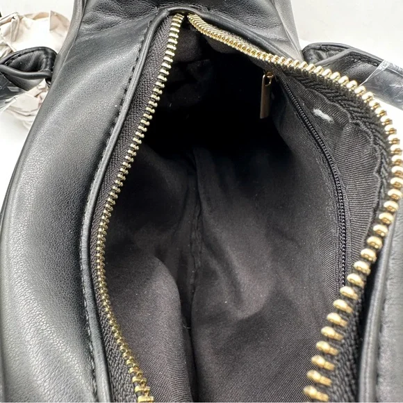 Black Dog-Shaped Crossbody Bag - Picture 12 of 12